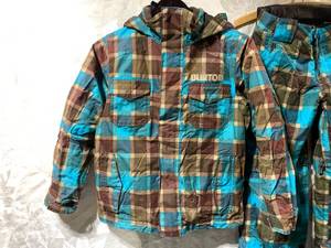 lot 72 image: BURTON Childs Small (7-8) Snowboard Jacket and Pant