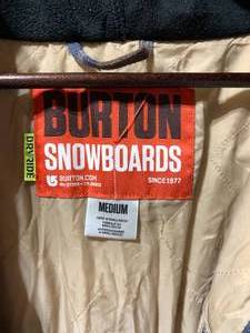 lot 73 image: Burton Mens Medium Snowboard Jacket
