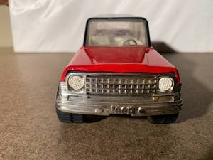lot 121 image: Tonka Jeep Cherokee Chief