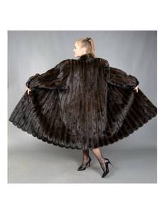 Ladies�Fully Let Out�Natural�Ranch Mink - XL