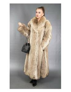 Ladies�Long�Natural�Canadian Coyote�Coat - XL