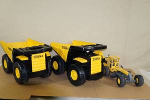 2 Large Tonka Dump Trucks and Road Grader