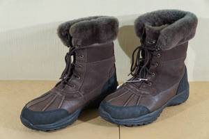 Bearpaw Mens Winter Boots - Size 11