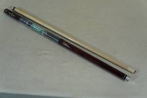 Eastpoint Two Piece Pool Cue - 20 Oz, Cracked
