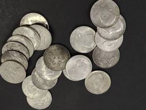 (20) 1964 Kennedy Halves $10 Face V...