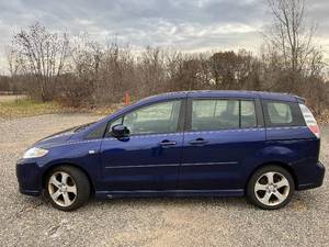 lot 1 image: 2007 Mazda 5