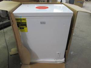 black and decker 5.1cu. ft chest fr...