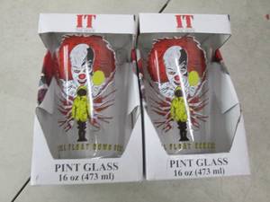 2 IT 16 oz pint glasses ...