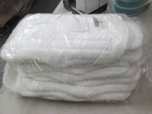 12 pcs soft microfiber mop pads...