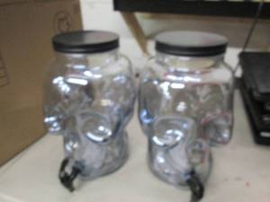 box of 2 glass skull beverage dispe...