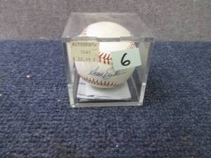 lot 6 image: 1991 Scott Erickson Twins Pitcher S...