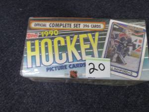 lot 20 image: 1990 Topps Complete Hockey Set 396 ...