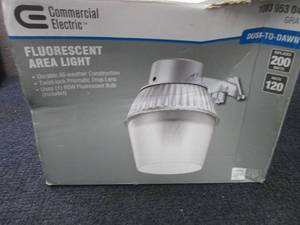 lot 40 image: Commercial Electric 65-Watt CFL Wal...