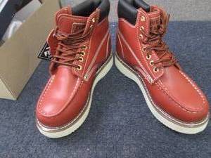 lot 71 image: Five Star 6 Wine Red Leather Boot ...