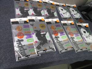 lot 109 image: 10 pks Halloween Gel Clings...