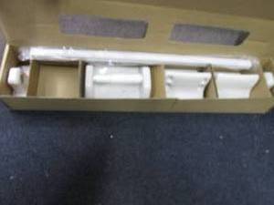 lot 132 image: Lenape Porcelain Bath Hardware ...