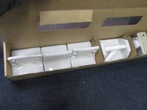 lot 133 image: Assorted Lenape Porcelain Bath Hard...