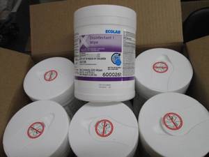 lot 208 image: Case of 12 - 220ct Canisters Ecolab...