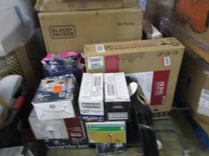 lot 215 image: Pallet of Unsold & Items with Issue...