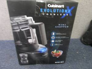 lot 226 image: Cuisinart EvolutionX Cordles Mini C...
