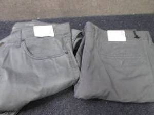 lot 237 image: 38x32 & 40x32 Mens Pants NWT...