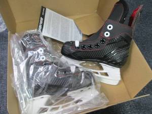lot 292 image: Bauer Youth Size 8 (US9)Hockey Skat...