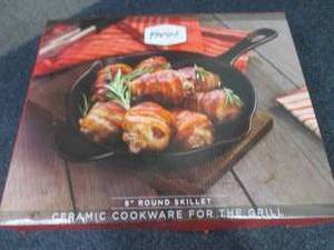 lot 305 image: Parini 8 inch Ceramic Round Skillet...
