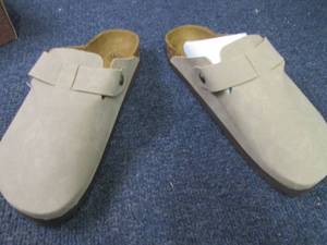 lot 324 image: Abbot K. Tan Suede Womens Size 8 Sl...