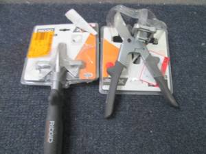 lot 371 image: 2 Ridgid Miter Trim Cutter Retail $...