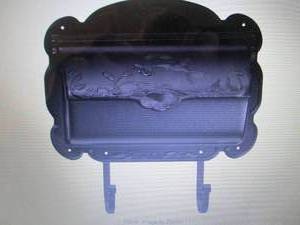lot 393 image: Hummingbird Cast Aluminum Mailbox, ...