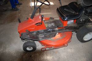 Ariens RM830 Riding mower. It crank...