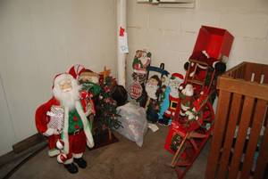 Christmas decor (see photos )...