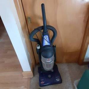 Bissell Powerforce Bagless Vacuum c...