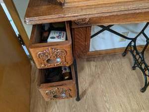 Antique Folding Sewing Machine Tabl...