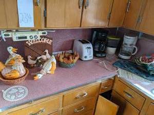 Countertop Decor and small applianc...