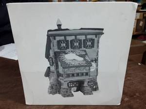 Dept. 56 Heritage Village Collection North Pole Series