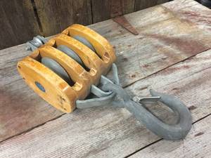 lot 69 image: Vintage Crosby-Western Triple Block Pulley