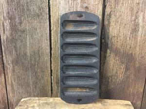lot 82 image: Cast Iron Universal Cornbread Pan