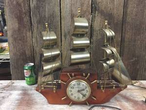 lot 93 image: Vintage Mastercrafters Yankee Clipper Electric Ship Clock