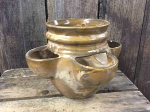 lot 99 image: Vintage McCoy Pottery Strawberry Vase Planter