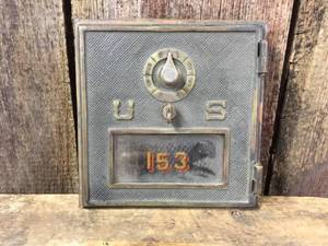 lot 118 image: Vintage Brass U.S. Mailbox Door
