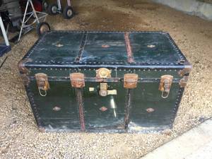 lot 128 image: Antique Travel Trunk With Insert