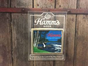 lot 1 image: Vintage Hamms Beer Light-Up Sign