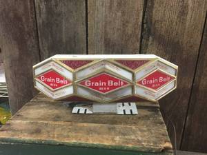 lot 2 image: Vintage Grain Belt Beer Light-Up Register Top Sign