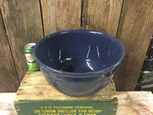 lot 19 image: Large Hall Pottery Mixing Bowl