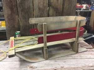 lot 45 image: Vintage Torpedo Kids Pull-Behind Sleigh