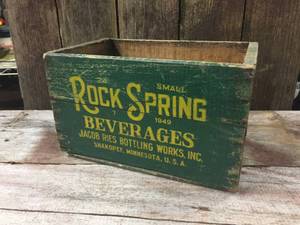 lot 51 image: Vintage Rock Spring Wooden Crate