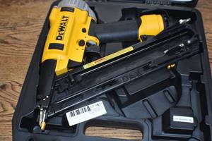 Dewalt Angle finish nailer