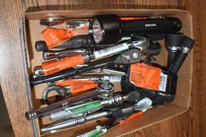 Various tools and flashlights