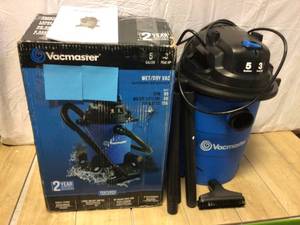 Vacmaster WetDry VacuumBlower 5-Gallon Customer Returns See Pictures